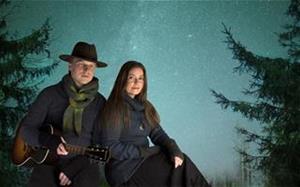 Johanna & Mikko Iivanainen Talven tulilla 2 kopio.jpg
